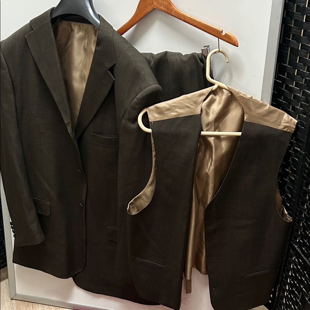 Stacy Adams Dark Brown 3 pc.Suit Set